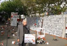 Iran – « Demander que les bourreaux répondent de leurs actes » (Gilbert Mitterrand) – vidéo Iran - « Demander que les bourreaux répondent de leurs actes » (Gilbert Mitterrand)