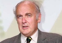 Il faut cesser de faire des concessions à la théocratie iranienne (Interview avec François Colcombet) Il faut cesser de faire des concessions à la théocratie iranienne (Interview avec François Colcombet)