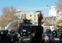 Des milliers de manifestants scandent « Mort au dictateur », « A bas Rohani » dans plusieurs villes iraniennes