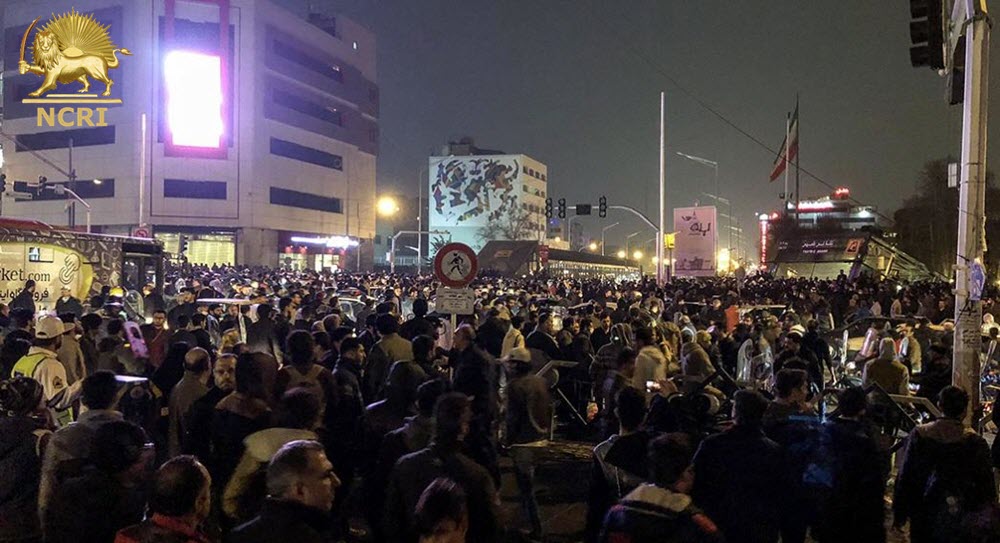 Iran : Manifestations et affrontements incessants dans des dizaines de villes au 7ème jour du soulèvement