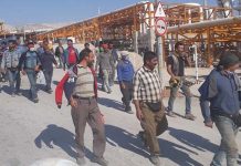 Grève dans la raffinerie de pétrole et de gaz de Sud Pars en Iran Grève dans la raffinerie de pétrole et de gaz de Sud Pars en Iran