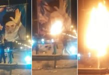 Au moment anniversaire de la révolution antimonarchique, les manifestations populaires, mettre le feu aux affiches publicitaires de Khamenei, scander « la mort au dictateur » – vidéos Au moment anniversaire de la révolution antimonarchique Les manifestations populaires, mettre le feu aux affiches publicitaires de Khamenei, scander « la mort au dictateur »
