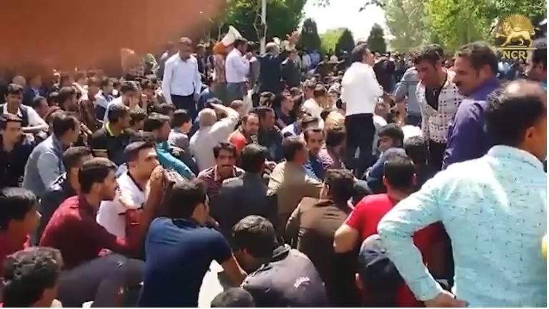 Iran-Ispahan_agriculteurs