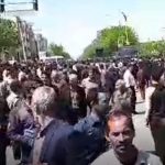 Manifestations massives d’agriculteurs à Ispahan et protestations contre le pillage de personnes dans différentes villes du pays – vidéos Manifestations massives d'agriculteurs à Ispahan et protestations contre le pillage de personnes dans différentes villes du pays