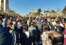 Un rapport sur les intrigues du régime iranien contre l’OMPI en Albanie Iran-Protests-Machhad
