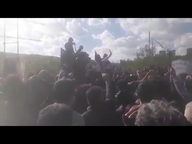 Iran, Saman :  » gare à vous si Tchahar-Mahal prend le fusils »