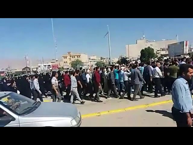 Iran,16 mai, Kazeroun :  « Notre ennemi est ici-même, c&rsquo;est un mensonge de dire que c&rsquo;est l&rsquo;Amérique »