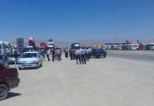 Vidéos – Iran : Malgré les mesures répressives du régime iranien, les camionneurs entament leur deuxième semaine de grève truck-drivers-strike-iran-480