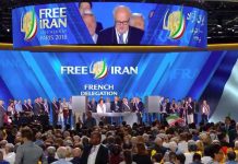 François Colcombet à Villepinte : le CNRI est une alternative crédible à la dictature des mollahs en Iran François Colcombet Villepinte Iran