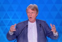 Bernard Kouchner au grand rassemblement pour la Résistance iranienne à Villepinte 30 juin 2018