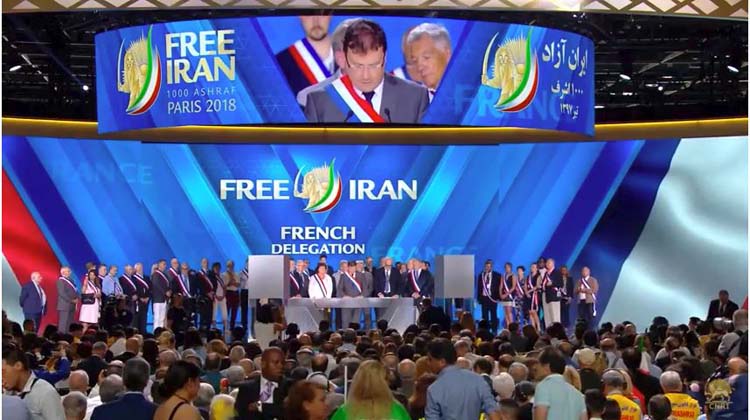 Le député Philippe Gosselin à Villepinte