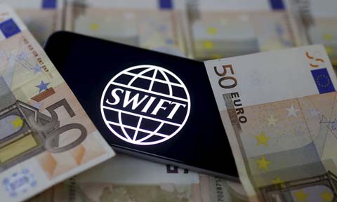 Il faut bannir le régime iranien du système bancaire SWIFT