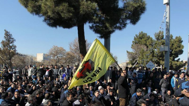 Peine de flagellation et d'emprisonnement pour 15 ouvriers iraniens