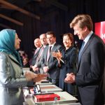 Vidéo – L’UE doit rompre ses relations diplomatiques avec l’Iran des mollahs L'UE doit rompre ses relations diplomatiques avec l'Iran des mollahs