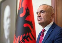 Le président albanais soutient l’expulsion des diplomates terroristes du régime iranien Le président albanais soutient l'expulsion des diplomates terroristes du régime iranien