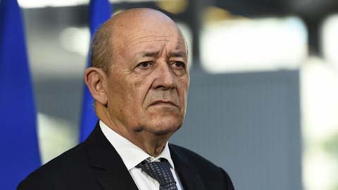 Jean-Yves Le Drian menace l'Iran de sanctions pour ses missiles