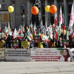 Vidéo – Les sympathisants de la Résistance iranienne exhortent la conférence de Munich à expulser Zarif Les sympathisants de la Résistance iranienne exhortent la conférence de Munich à expulser Zarif