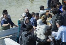 Le régime de Téhéran réprime les victimes de l’inondation au lieu de leur venir en aide Le régime de Téhéran réprime les victimes de l’inondation au lieu de leur venir en aide