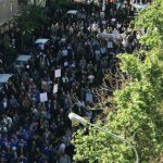Iran – Manifestation des travailleurs attaquée par les forces répressives, des dizaines de personnes arrêtées Iran - Manifestation des travailleurs attaquée par les forces répressives, des dizaines de personnes arrêtées