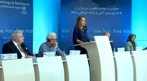 dès le troisième jour de la convention sur un Iran libre dans l'enceinte de l'OMPI en Albanie