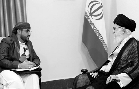 Khamenei dit que le régime iranien continuera de soutenir les terroristes houthistes au Yémen