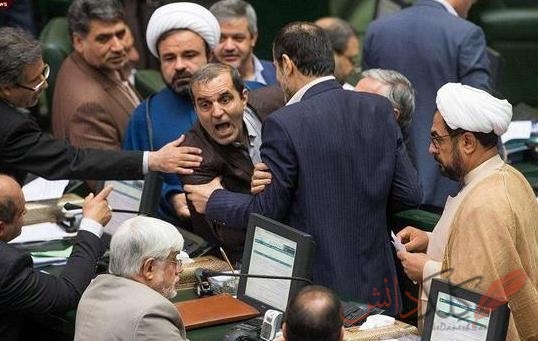 Iran : les politiques contradictoires d’un régime moribond