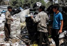 Les enfants iraniens démunis : une réalité déconcertante Les enfants iraniens démunis : une réalité déconcertante