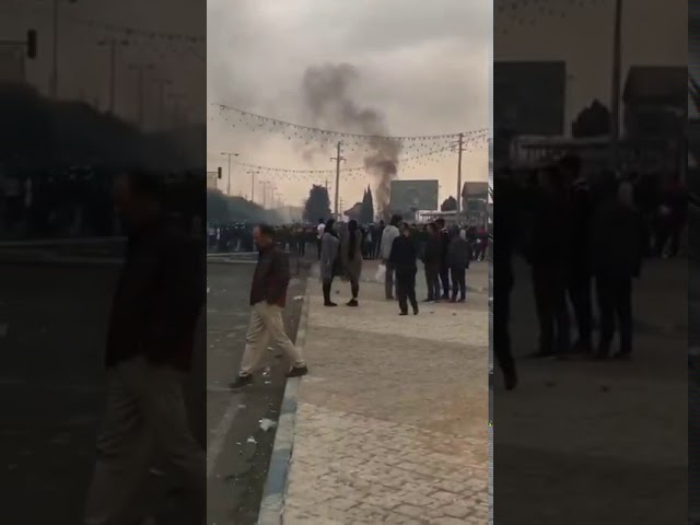 Affrontements entre les manifestants et les pasdarans dans diverses régions d’Iran