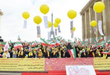 Manifestation à Paris pour alerter contre le massacre des manifestants en Iran Manifestation à Paris pour alerter contre le massacre des manifestants en Iran
