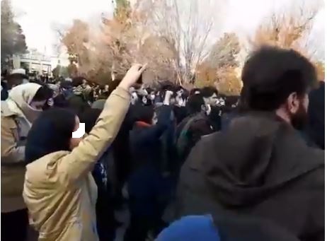Quatrième journée de manifestations étudiantes en Iran