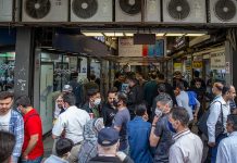 Iran : les décès dus au Covid-19 dépassent les 43.800 dans 320 villes