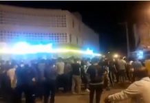 Manifestations à Behbahan aux cris de « Non au pouvoir des mollahs » et « que les mollahs aillent au diable »