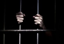 Iran : Peines criminelles de prison et de flagellation pour huit manifestants, dont un enfant de 13 ans