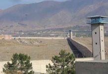 Près de 120 détenus sont testés positifs au coronavirus dans la prison de Rajai Shahr 13 octobre 2020
