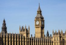 Des députés britanniques appellent à une pression maximale sur le régime iranien pour son terrorisme