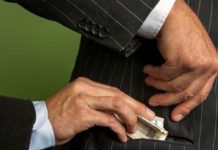 La corruption du régime est la vraie cause des problèmes économiques de l’Iran, pas les sanctions
