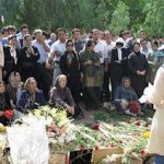 Iran – 1 112 familles de martyrs de l’OMPI demandent aux Nations unies d’empêcher la destruction des tombes de leurs proches