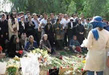 Iran – 1 112 familles de martyrs de l’OMPI demandent aux Nations unies d’empêcher la destruction des tombes de leurs proches