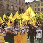 Manifestation d’Iraniens à Stockholm pour le 33e anniversaire du massacre des prisonniers politiques de 1988 en Iran