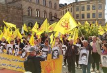 Manifestation d’Iraniens à Stockholm pour le 33e anniversaire du massacre des prisonniers politiques de 1988 en Iran