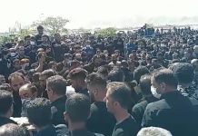 Iran : indignés par l’exécution d’Abbas-Qoli Salehi, une foule venue de Yazdanshahr assiste à ses funérailles