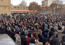 Les enseignants manifestent dans plus de 100 villes en Iran