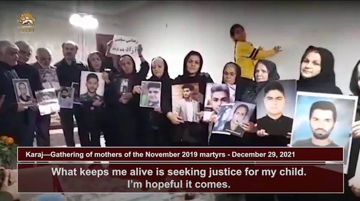 Vidéo : Les mères des victimes tués dans les manifestations en Iran demandent des comptes