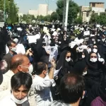 Alors que de nouvelles manifestations d’enseignants pointent à l’horizon, la répression persiste dans les rues et les prisons