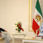 Iran : Le lauréat du prix Nobel Richard Roberts visite Achraf-3 et rencontre Maryam Radjavi