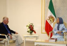Iran : Le lauréat du prix Nobel Richard Roberts visite Achraf-3 et rencontre Maryam Radjavi