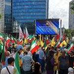 Des Iraniens et des députés belges organisent un rassemblement massif pour condamner le traité Iran-Belgique