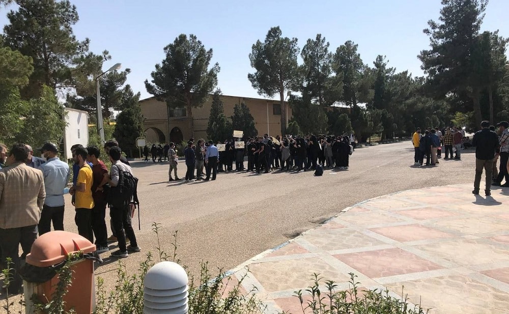 Le soulèvement en est à son 21e jour