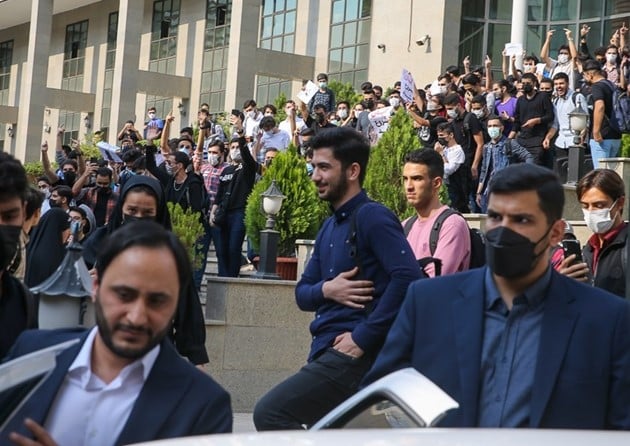 Les universités iraniennes gagnent leur place comme bastion de liberté