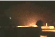 Iran – De jeunes insurgés visent la base Chamran des pasdarans à Kazeroun